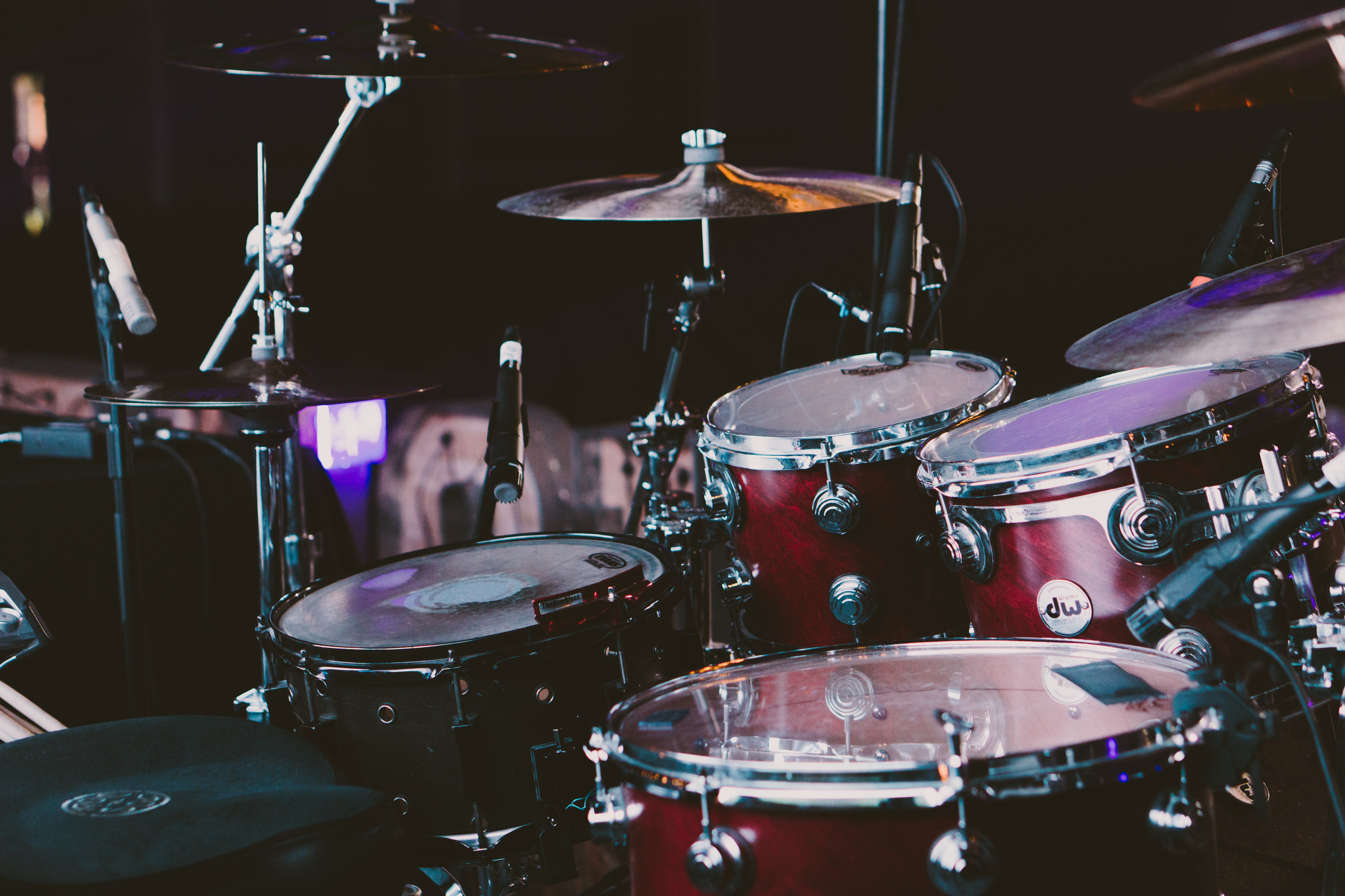 <i>Drums&nbsp;&nbsp;&&nbsp;Percussion&nbsp;Instruments<br>Pro Sound Equipment&nbsp;-&nbsp;Specials</i>